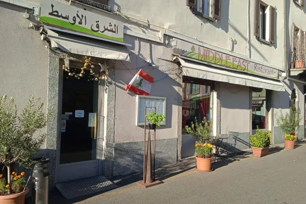 Middle East halal restaurant in Como