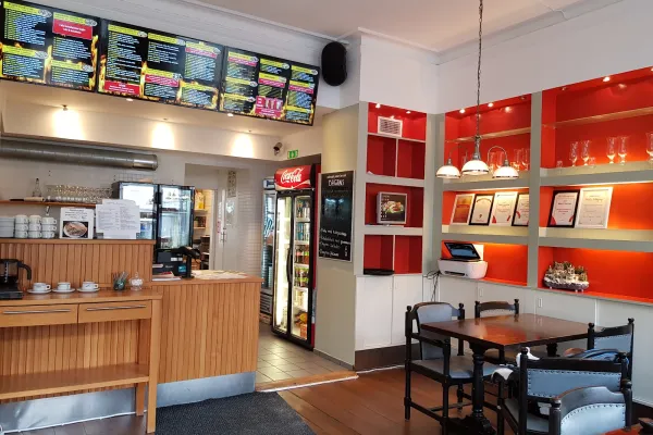 Mingus Restaurant & Pizzeria halal restaurant in Falköping