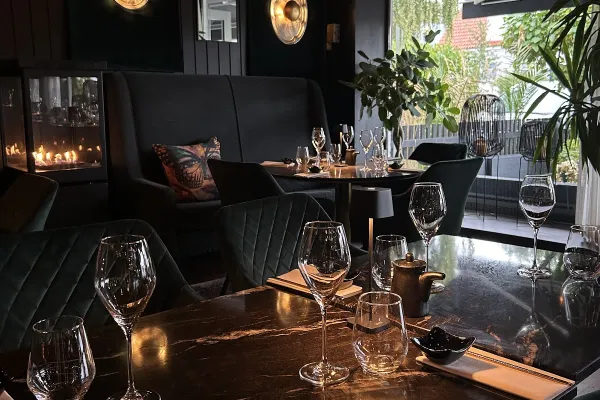 Nama Höllviken halal restaurant in Höllviken