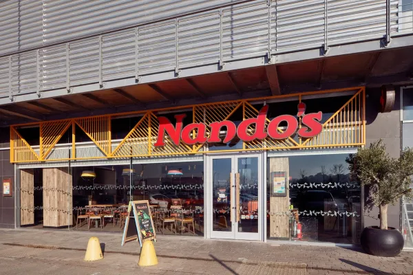 Nando's Chatham halal restaurant in Chatham