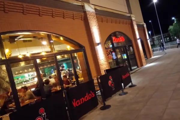 Nando's Darlington halal restaurant in Darlington