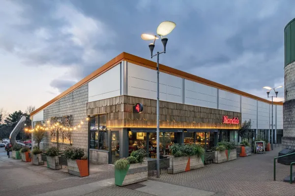 Nando's Poole halal restaurant in Poole