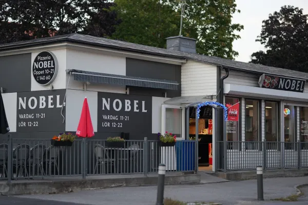 Nobel Pizzeria & Grill halal restaurant in Katrineholm