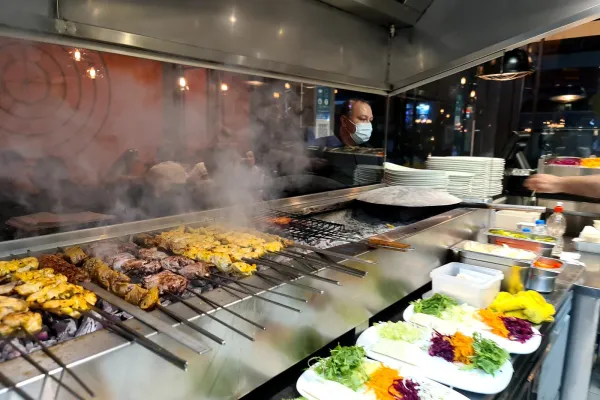 Opuz Kitchen & Bar Hemel halal restaurant in Hemel Hempstead