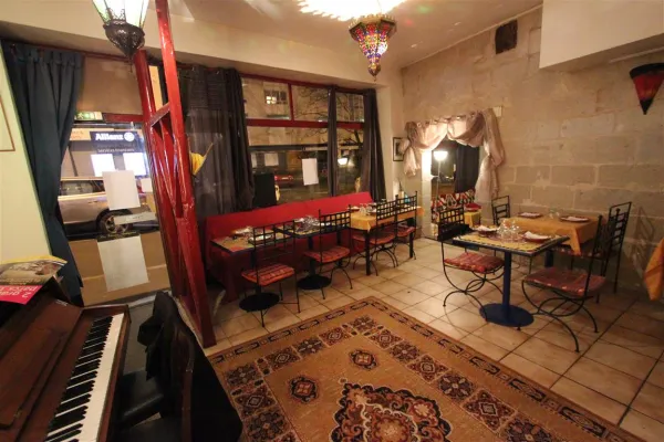 Orient'halles halal restaurant in Angers