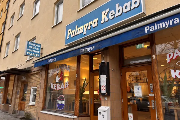 Palmyra Kebab halal restaurant in Årsta
