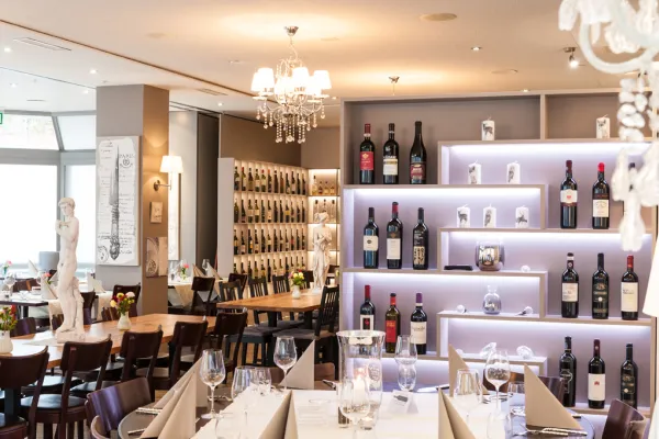 Paparazzi Ristorante, Pizzeria, Take Away, Home Delivery halal restaurant in Bülach