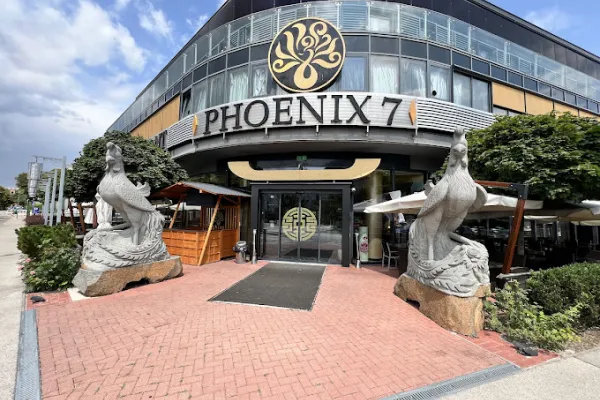 Phoenix 7 halal restaurant in Mödling