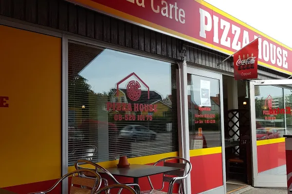 Pizzahouse halal restaurant in Nynäshamn