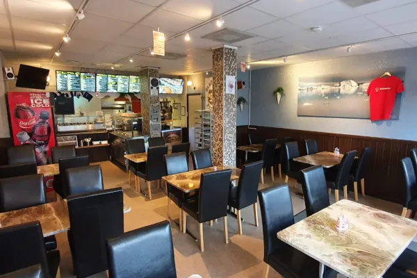 Pizzeria Ciaw Ciaw halal restaurant in Karlskoga
