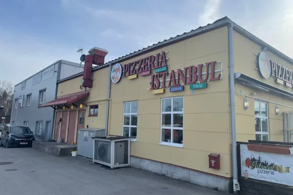 Pizzeria Istanbul halal restaurant in Vallentuna