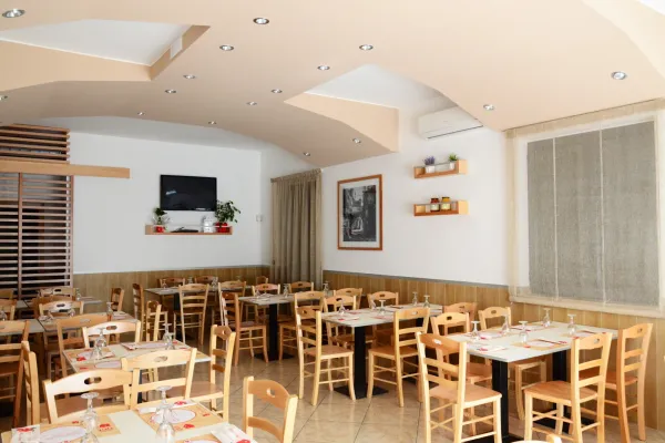 Pizzeria Totò e i Sapori halal restaurant in Acerra