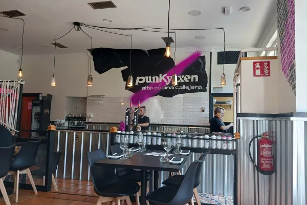 PUNKYTXEN halal restaurant in San Vicente de Barakaldo