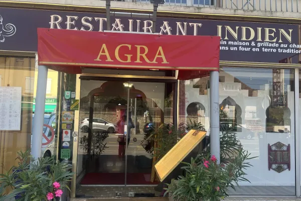 Restaurant Agra Laval halal restaurant in Laval