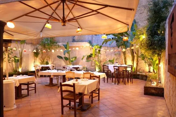 Restaurant Gaeribaldi grill house Bari halal restaurant in Bari
