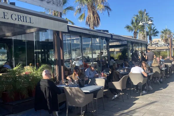 Restaurant le grill halal restaurant in Ajaccio