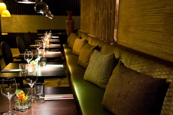 Restaurant & lounge Cha House halal restaurant in Ede