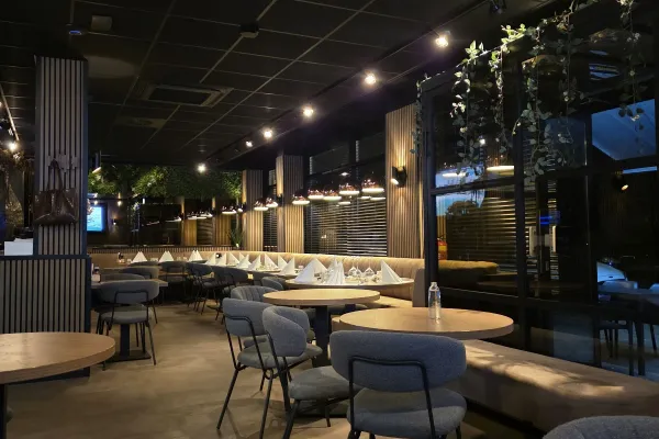 Restaurant Twins Grillhuysch Tiel halal restaurant in Tiel