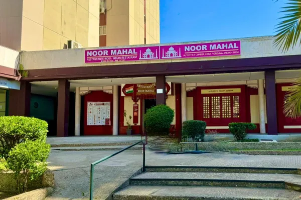 Restaurante Indio NOOR MAHAL halal restaurant in Jerez de la Frontera