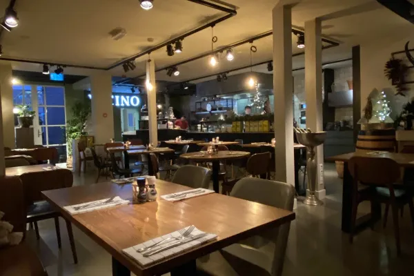 Ristorante Il Vicino halal restaurant in Oosterhout