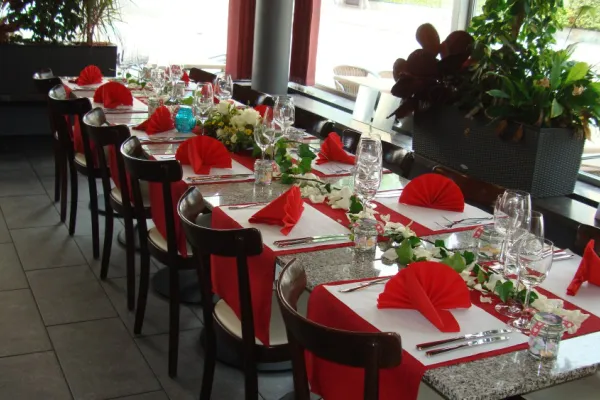 Safran Indian Kitchen & Bar | Solothurn halal restaurant in Solothurn