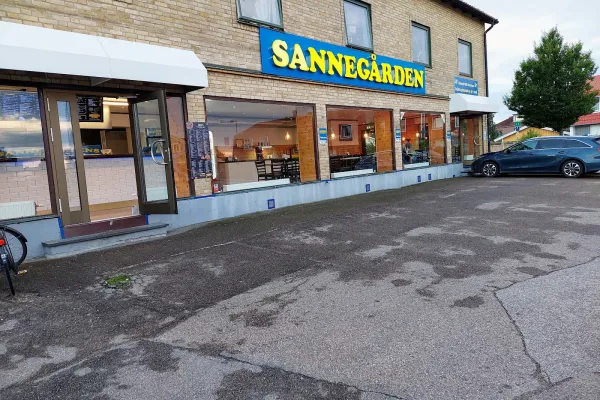 Sannegårdens Pizzeria Varberg halal restaurant in Varberg