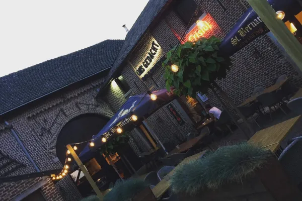SCHUUR17 halal restaurant in bilzen