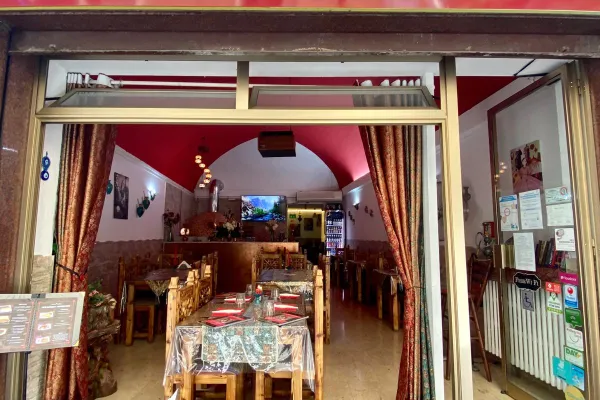 Sharazad Ristorante Persiano Iranian food رستوران شهرزاد halal restaurant in Torino