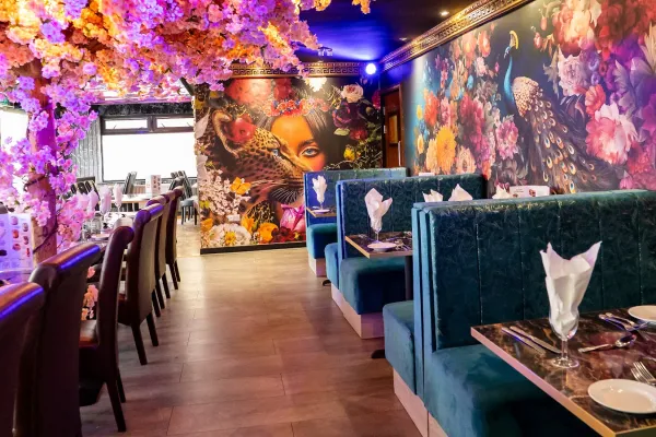 Shimla Spice Burnley halal restaurant in Burnley