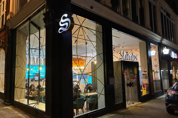 Shimlas Oldham halal restaurant in Oldham