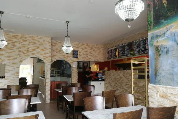 Skrantahöjdens Salladsbar & Pizzeria halal restaurant in Karlskoga