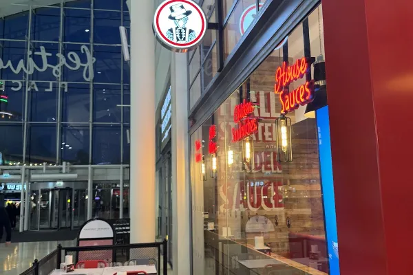 Slim Chickens halal restaurant in Basingstoke