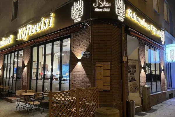 Sultanahmet Koftecisi München halal restaurant in München