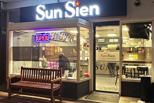 Sun Sien Hoogvliet halal restaurant in Hoogvliet Rotterdam