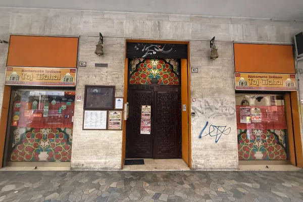 Taj Mahal halal restaurant in Bologna