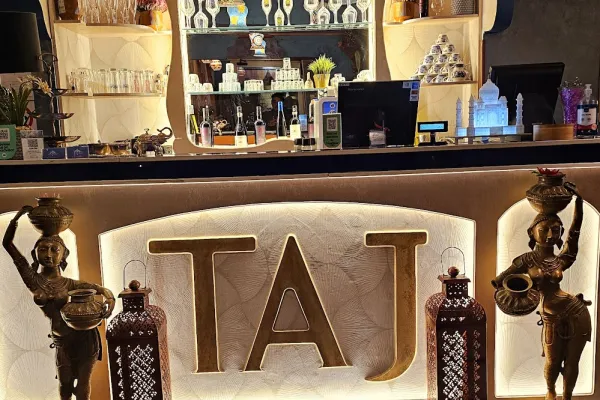 Taj Palace Ristorante Indian a Firenze halal restaurant in Firenze