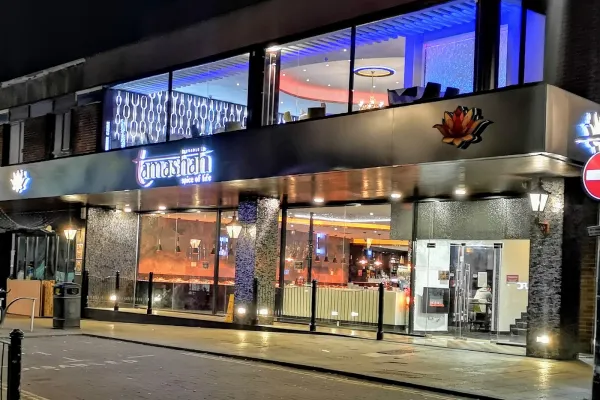 Tamashah halal restaurant in Crawley