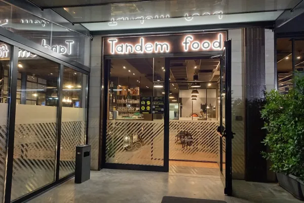Tandem Food halal restaurant in Altamura