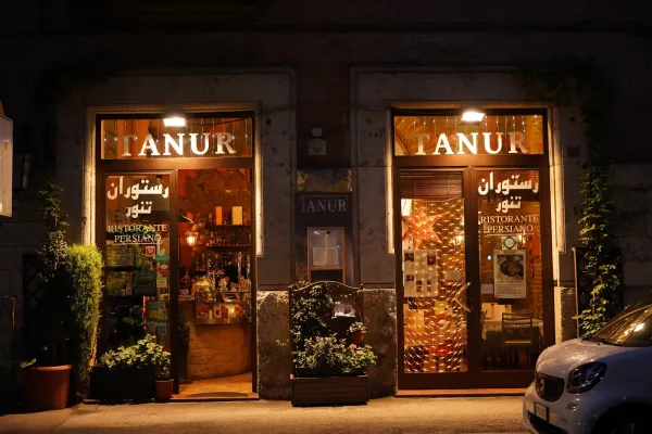 Tanur halal restaurant in Roma