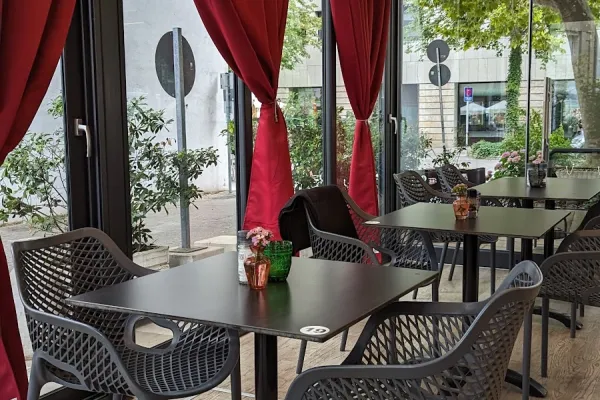 Taverna Sultan Saray Stuttgart halal restaurant in Stuttgart