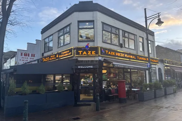 Taze Restaurant halal restaurant in Chatham
