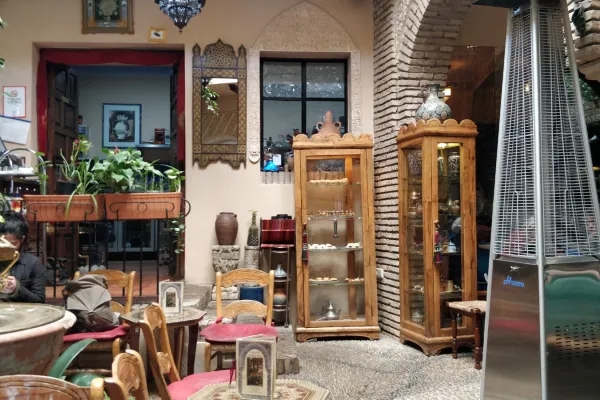 Tea Room halal restaurant in Córdoba