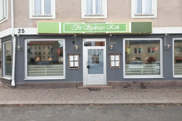 Tre Systrars Kök halal restaurant in Oskarshamn