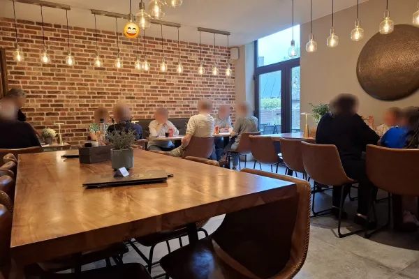 Twins halal restaurant in Lommel
