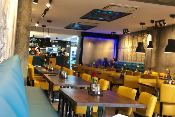 Walnut Persian Restaurant halal restaurant in Manchester