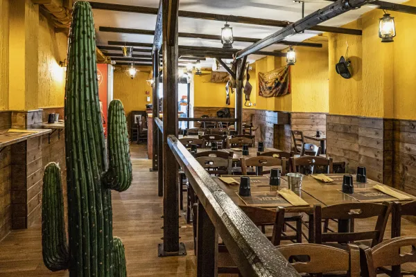 Western Village | Bari halal restaurant in Bari