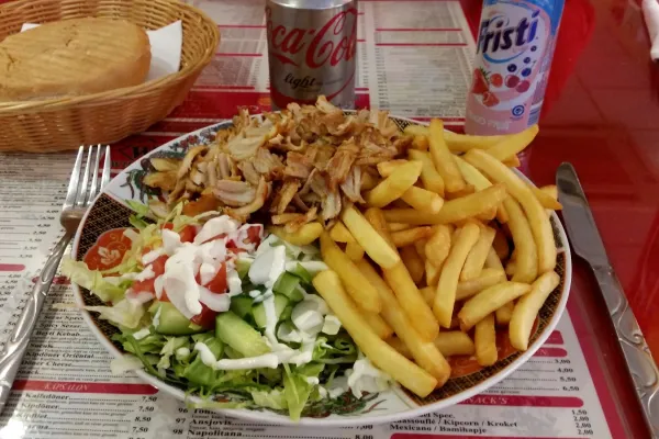 Willy’s Pizzeria & Dönner Kebab | Bestel via WillysBezorgd.nl halal restaurant in Roosendaal