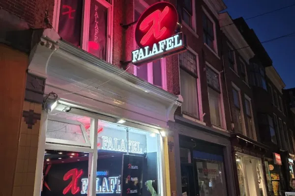 X Falafel Leiden halal restaurant in Leiden